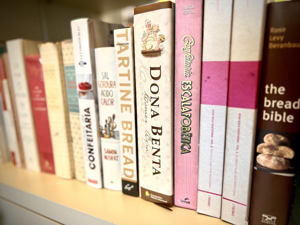 biblioteca de livros de gastronomia